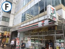 「プラザ梅田ビル」